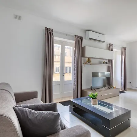 New To The Market - 2 Bedroom Unit 5 Minutes Walk From The By Sf Homes