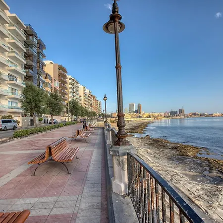 New To The Market - 2 Bedroom Unit 5 Minutes Walk From The By Sf Homes Sliema