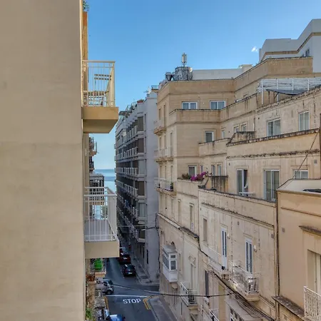 Appartamento New To The Market - 2 Bedroom Unit 5 Minutes Walk From The By Sf Homes *